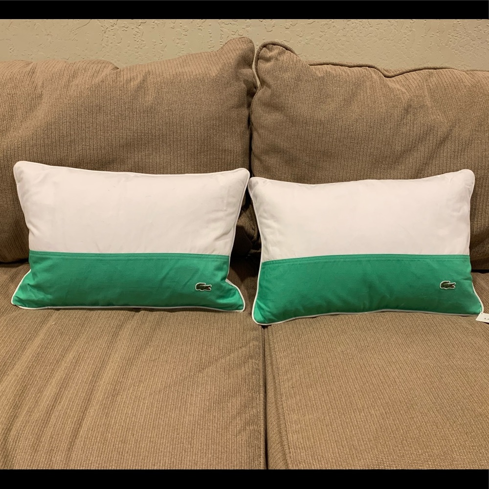 NEW Izod Accent Pillows set of 2